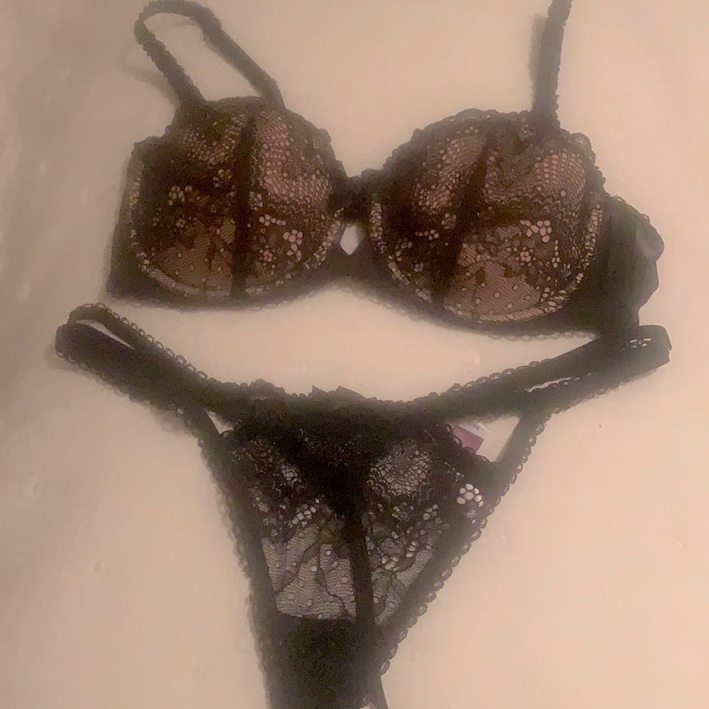 NWOT Adore me sexy panties and bra set